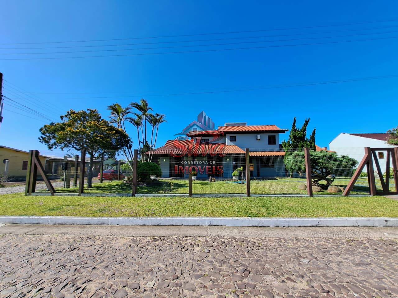 Casa, 5 quartos, 270 m² - Foto 1
