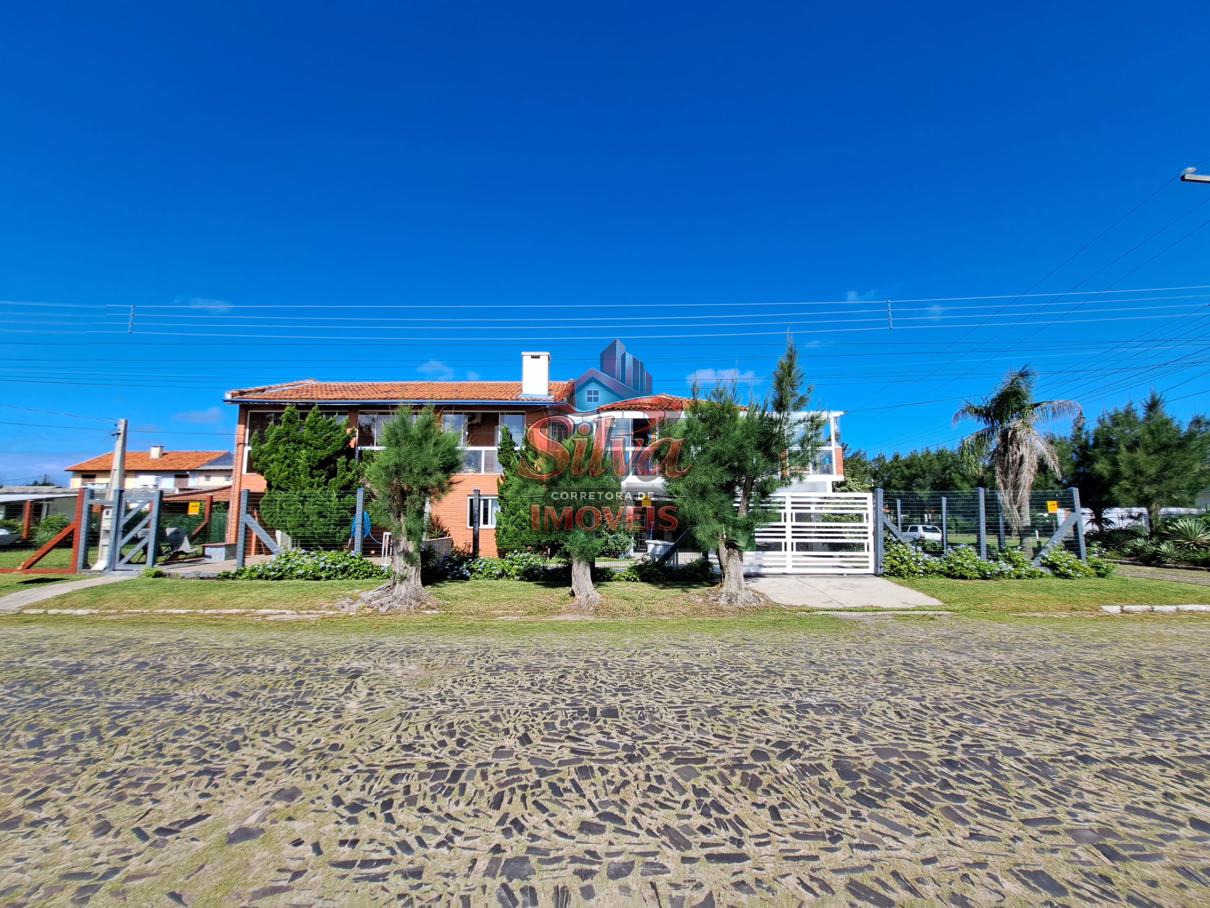 Casa, 4 quartos, 282 m² - Foto 1